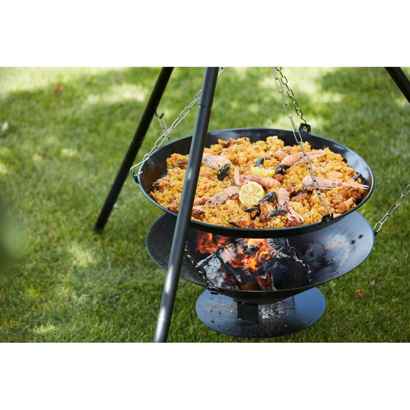 Brasero Junko ø60 Cm Fonte + Trépied + Grille Acier Chromé + Housse - Barbecook 8 Brasero Junko ø60 Cm Fonte + Trépied + Grille Acier Chromé + Housse - Barbecook – Image 6