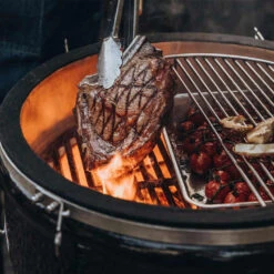 Demi Grille Fonte CLASSIC - Monolith* 8 Demi Grille Fonte CLASSIC - Monolith* -Weber Soldes Magasin demi grille fonte classic monolith 4260444582173 2