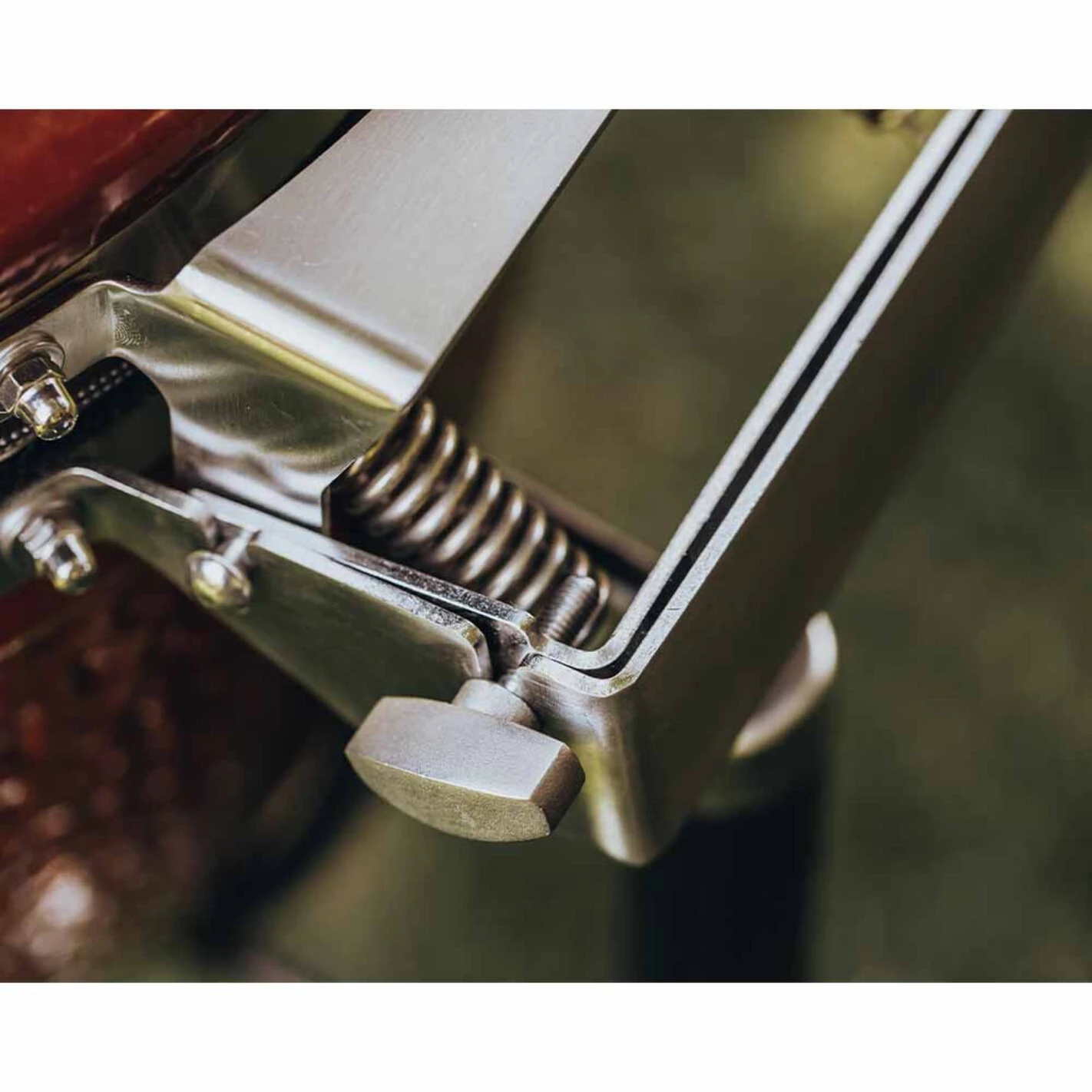 Barbecue Kamado JUNIOR Pro 2.0 Noir + Chariot - Monolith* 9 Barbecue Kamado JUNIOR Pro 2.0 Noir + Chariot - Monolith* – Image 8