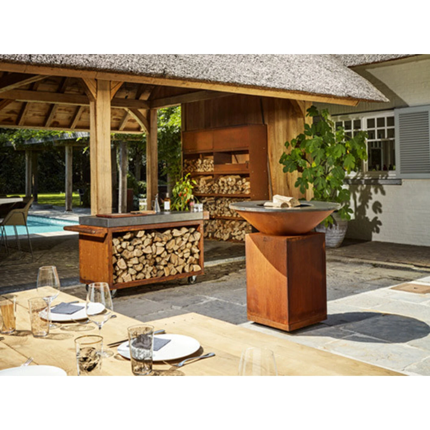 Table Corten Pro Céramique Gris Foncé Ofyr 4 Table Corten Pro Céramique Gris Foncé Ofyr – Image 2